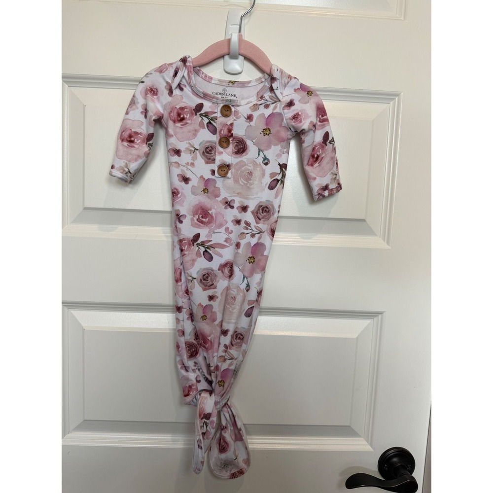 4.Caden Lane Pink Floral Knotted Baby Gown Size 0-3 Months Long Sleeve Rose